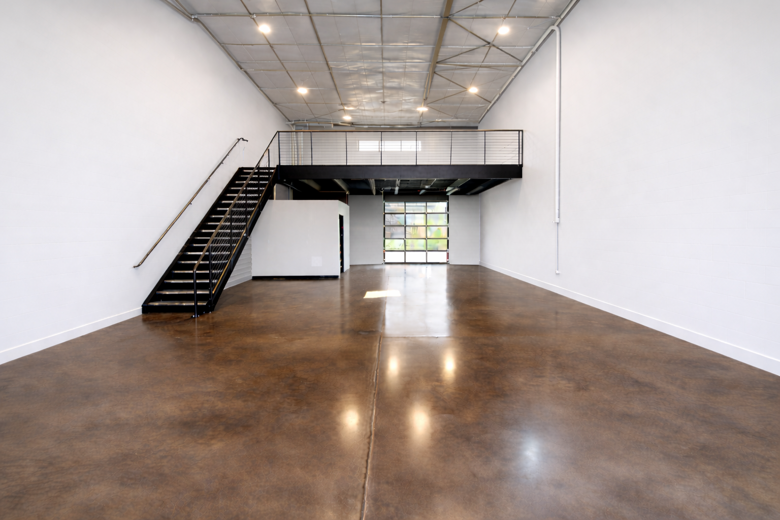 White Walls - White Theme - Mocha Polish